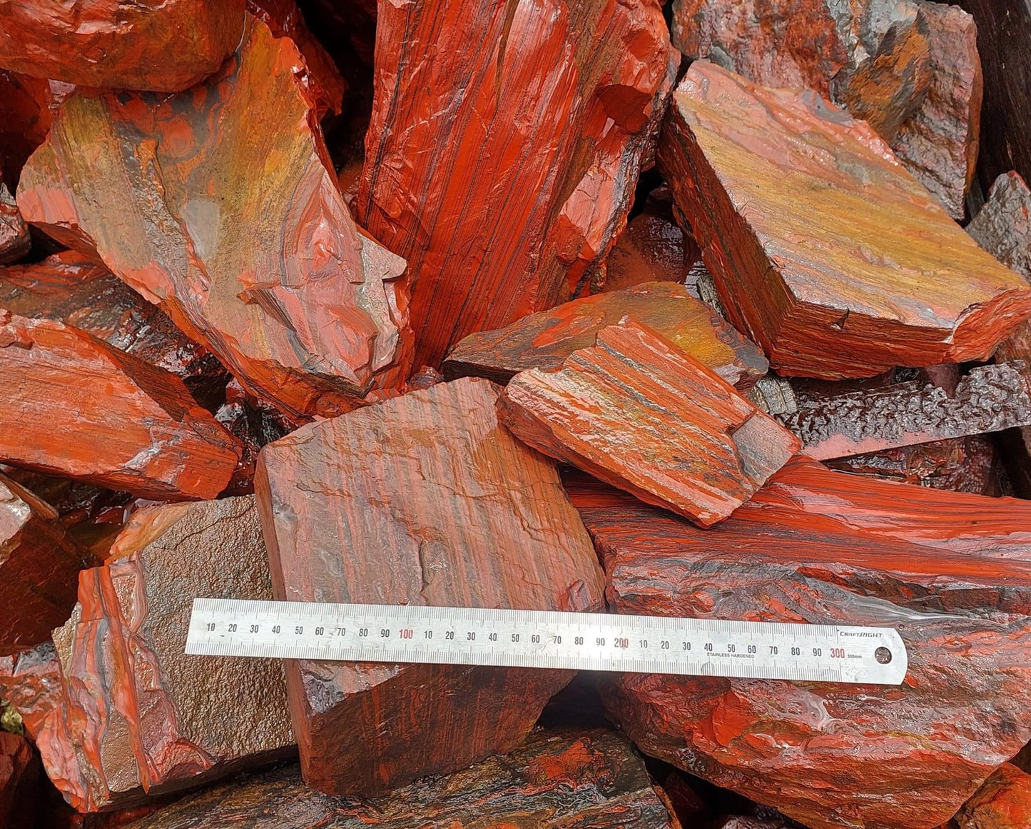 Banded Iron Rough Rock - 5kg